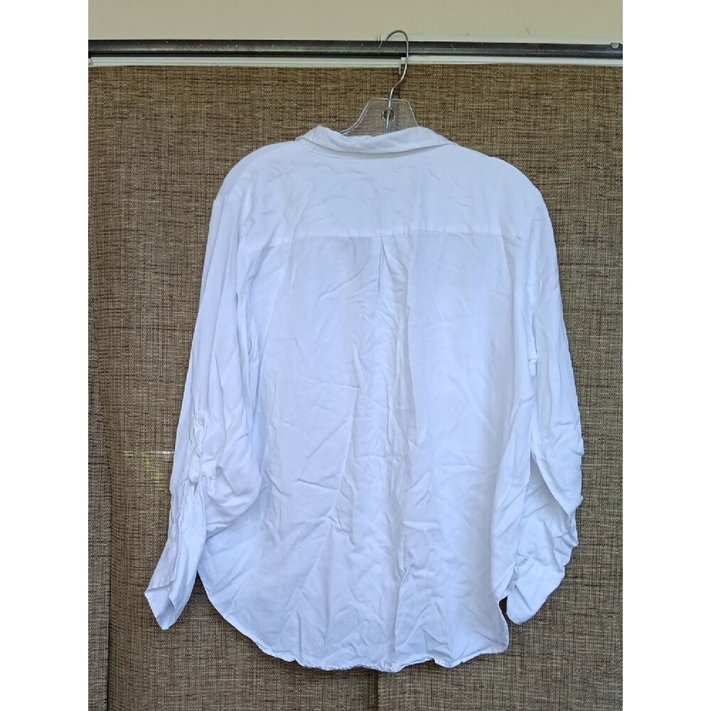 Velvet Heart White Button Down Shirt - Picture 4 of 4